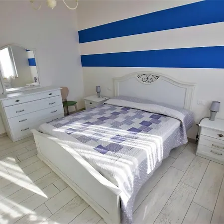 Colombo Apartment, Fronte Spiaggia San Vincenzo Buitenkant foto