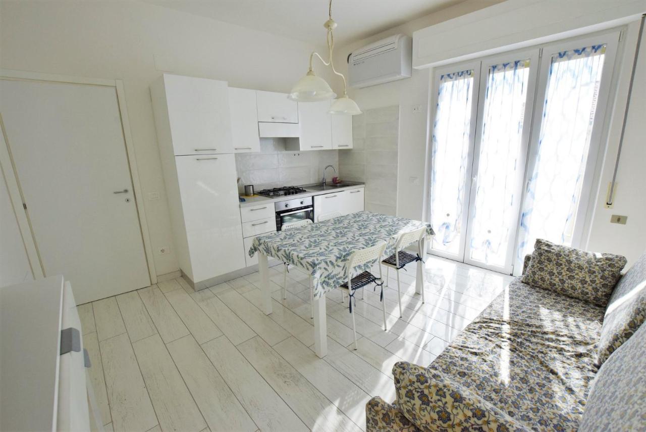 Colombo Apartment, Fronte Spiaggia